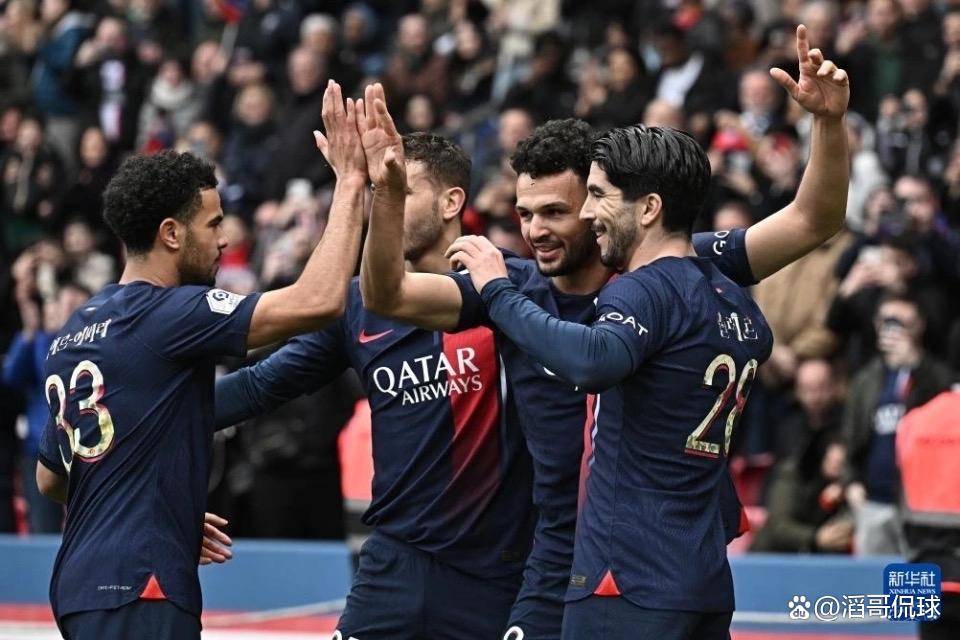 Pinnacle APP-迎战期末黑板报图片大全